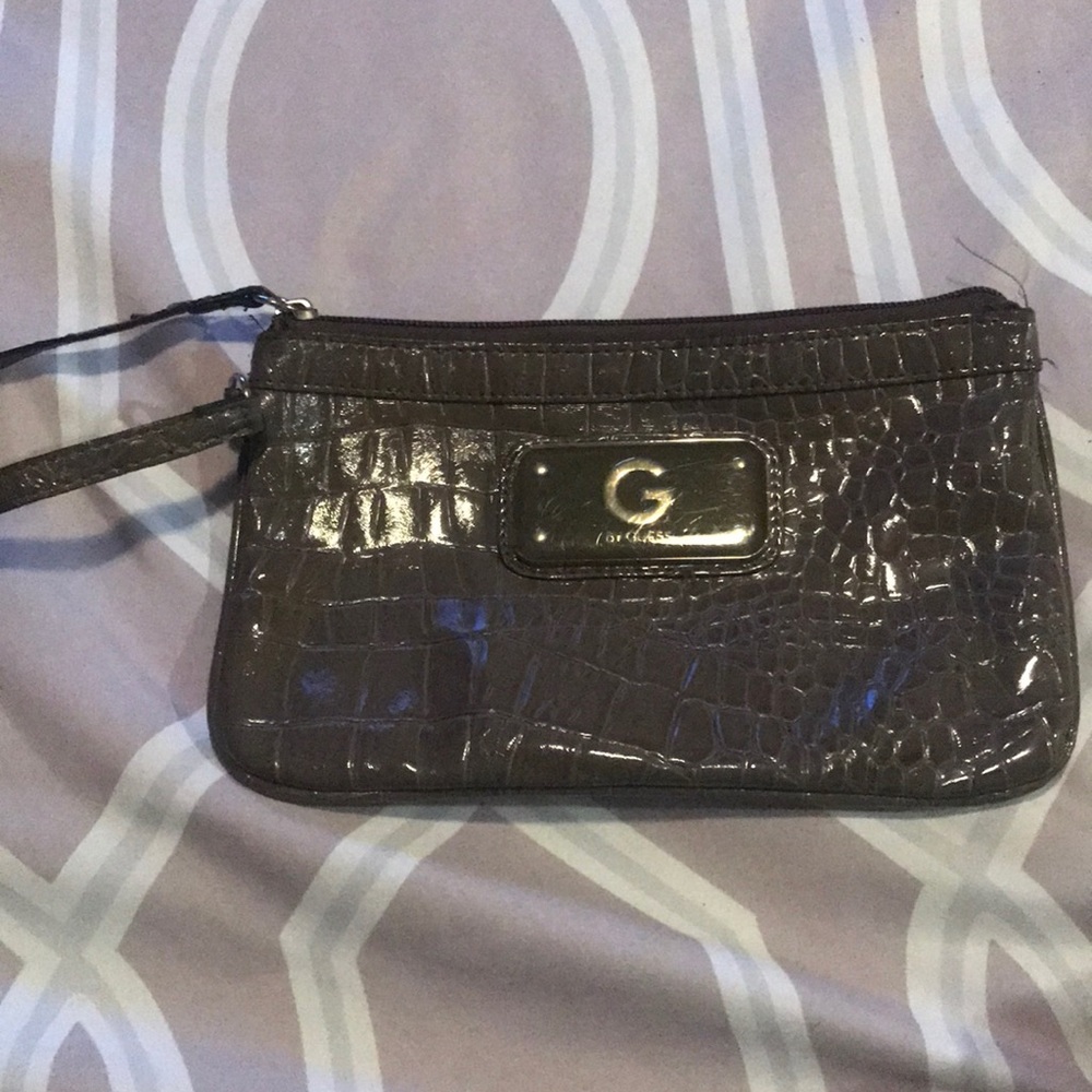 Guess wristlet